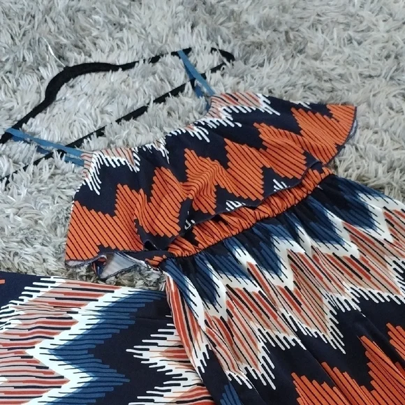 Chevron Patterned Maxi Dress - Picture 3 of 9